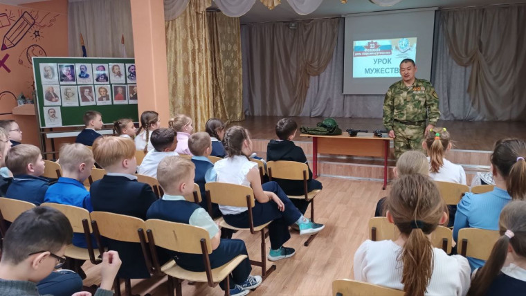 Урок мужества с участником ветарана боевых действий!.